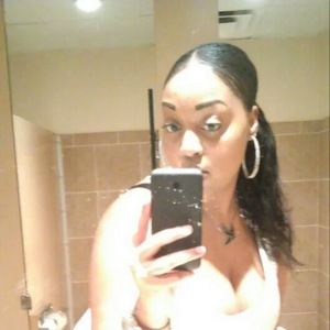 Meet your Posher, Kiana